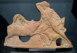 Terracotta Theseus Crommyonian Sow Staatliche Antikensammlungen.jpg